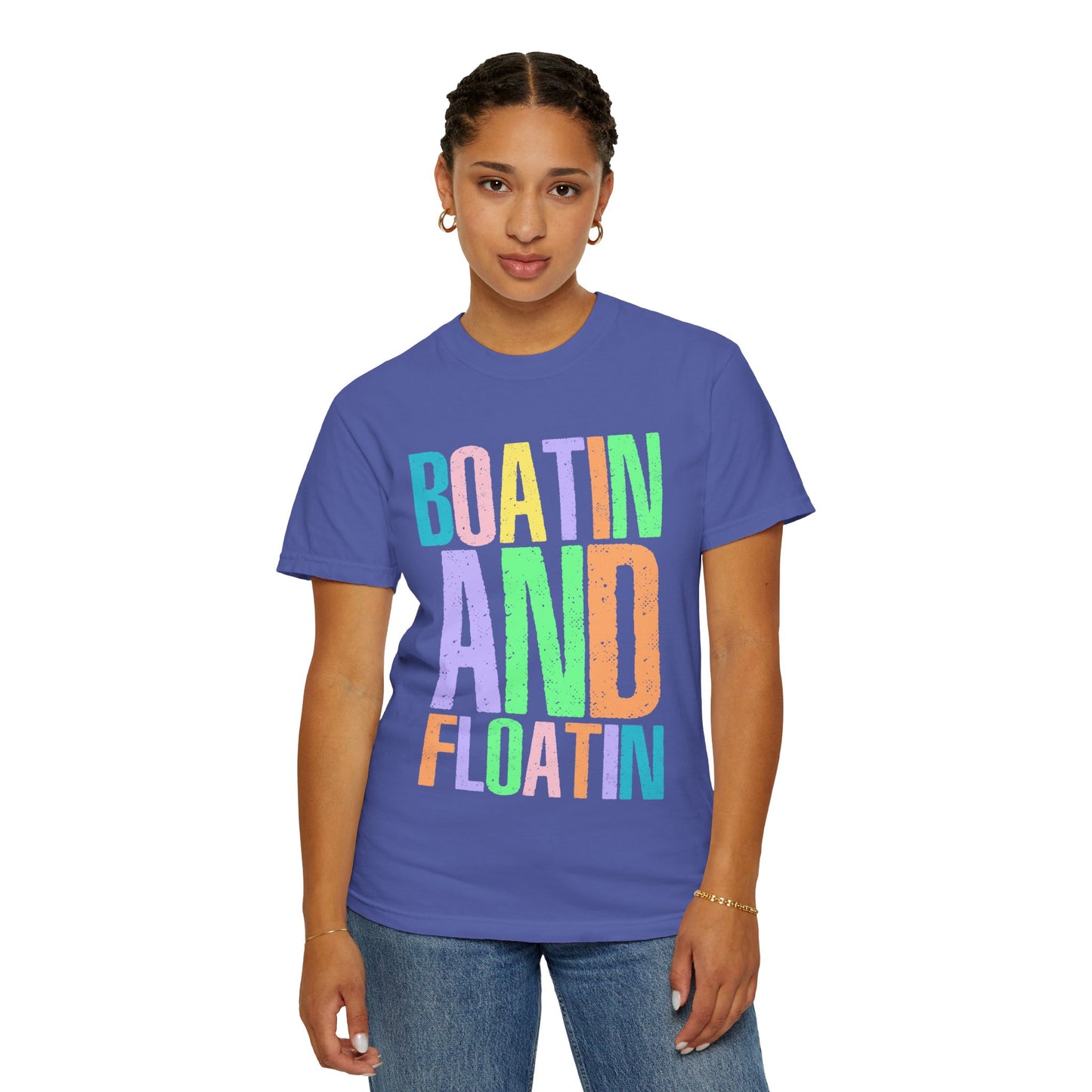 Boatin' and Floatin' T-Shirt – Bright Summer Boating Tee