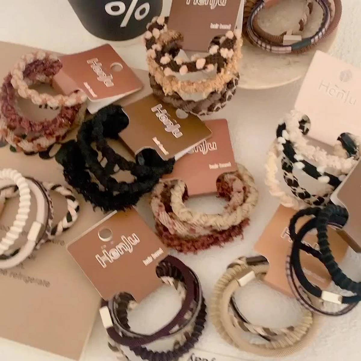 SOFT, ELASTIC AND SIMPLE HAIR TIES_CWAHA07129
