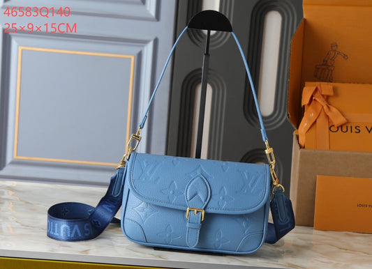 The Coastal Chic Crossbody